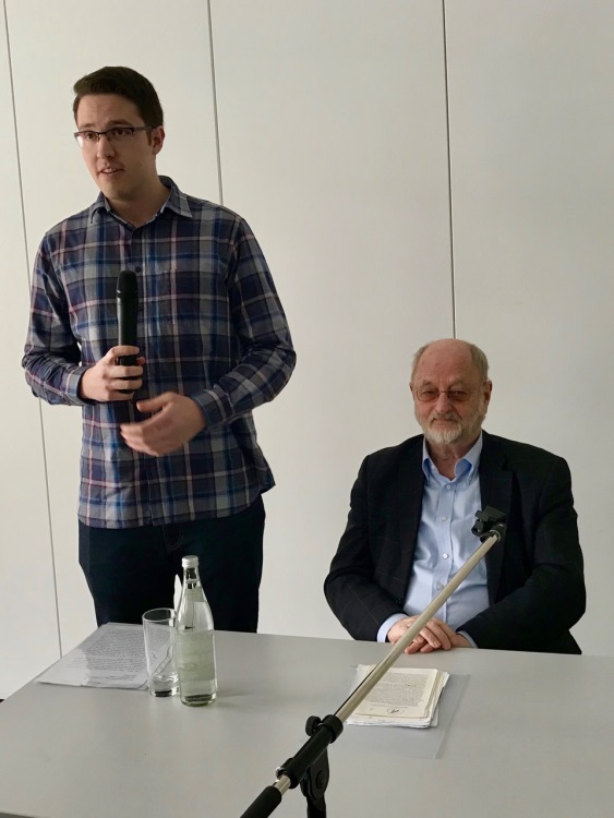 Zu Gast: Der Sohn eines Massenmörders