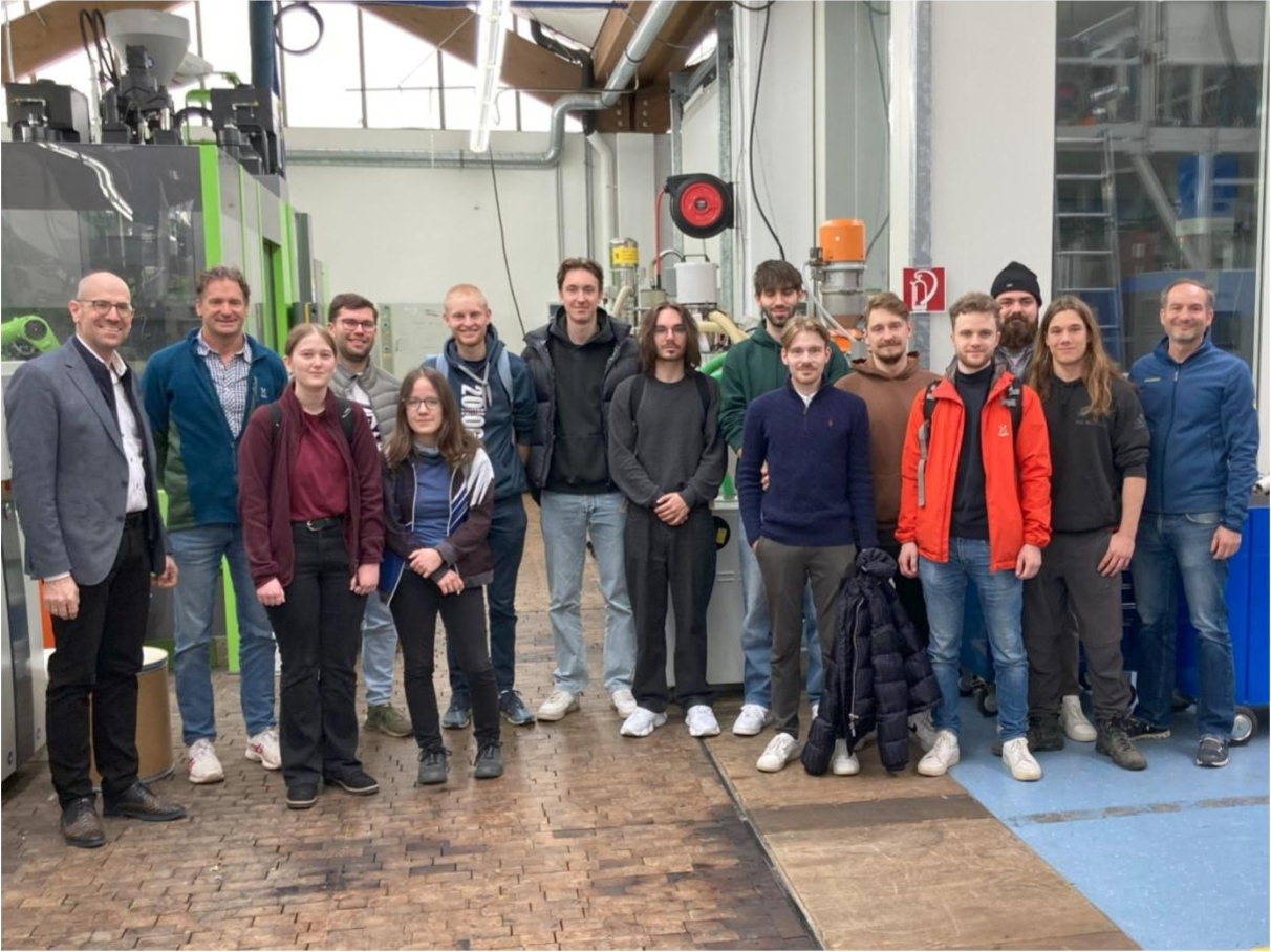 Einblick in die Kunststofftechnologie an der TH Rosenheim